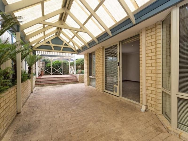 49 Mariners Cove Drive, Dudley Park WA 6210