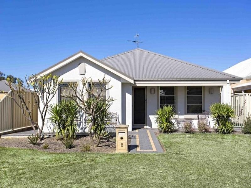 8 Nankeen Approach, Dudley Park WA 6210