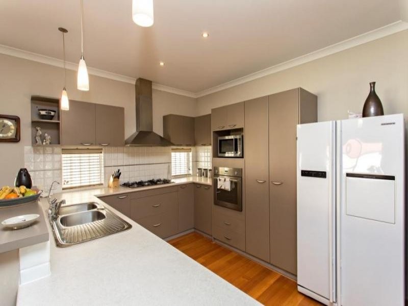8 Nankeen Approach, Dudley Park WA 6210