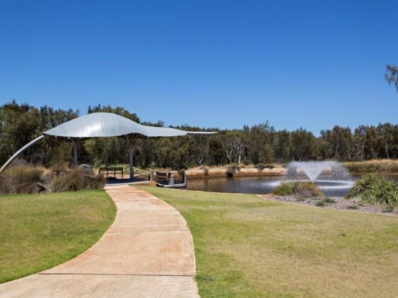 8 Nankeen Approach, Dudley Park WA 6210