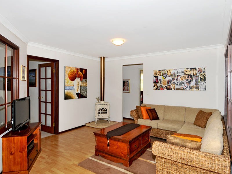 6 Woodsong Close, Falcon WA 6210