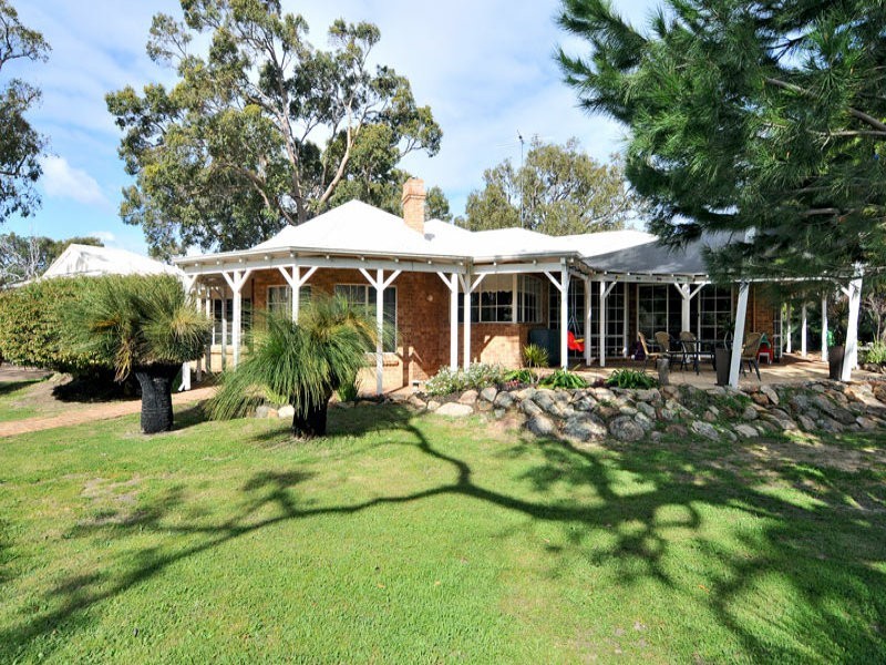 6 Woodsong Close, Falcon WA 6210