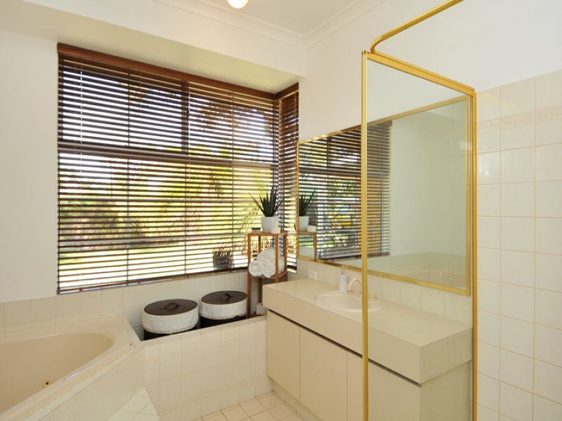 6 Woodsong Close, Falcon WA 6210