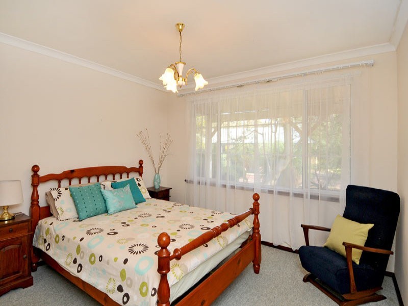 6 Woodsong Close, Falcon WA 6210