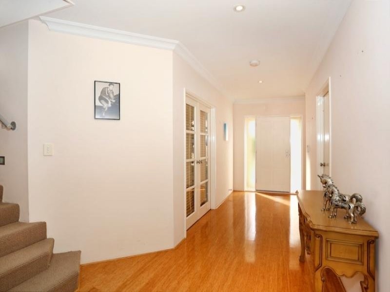 36 Leisure Way, Halls Head WA 6210