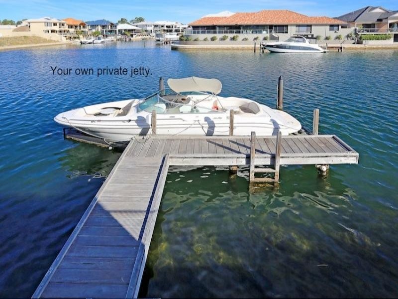 36 Leisure Way, Halls Head WA 6210