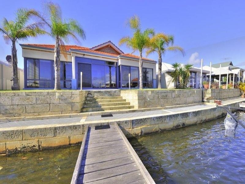 14 Tasman Loop, Dudley Park WA 6210