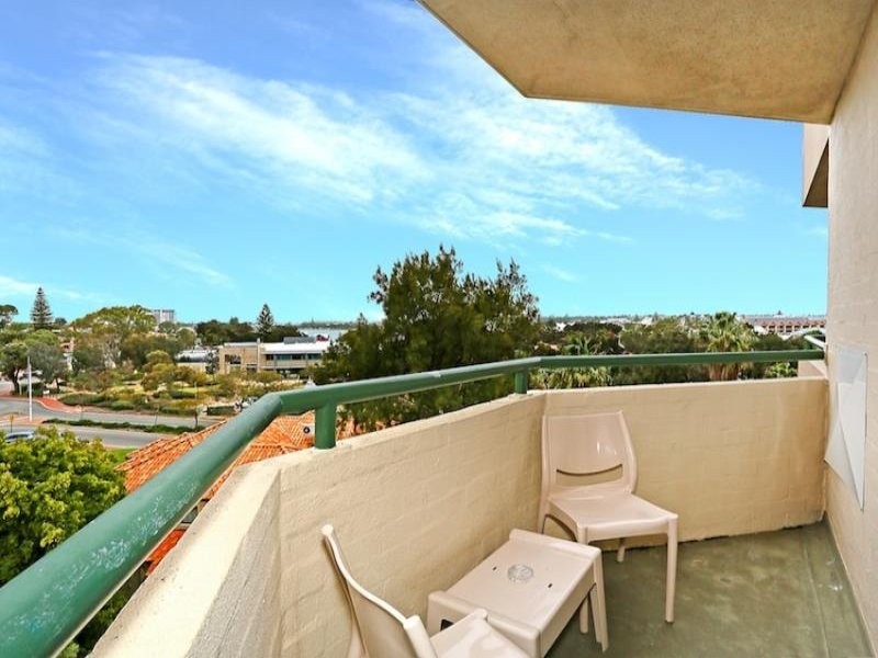 75/65 Ormsby Terrace, Mandurah WA 6210