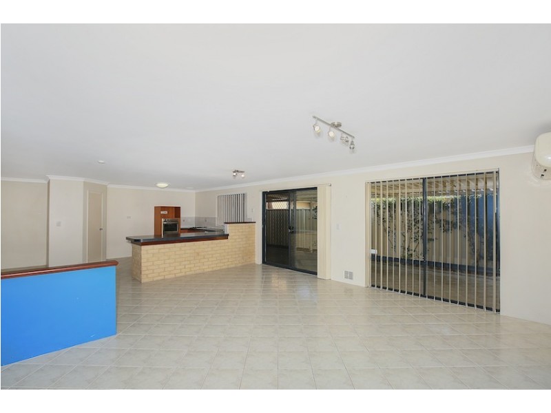 14 Chatsworth Drive, Erskine WA 6210