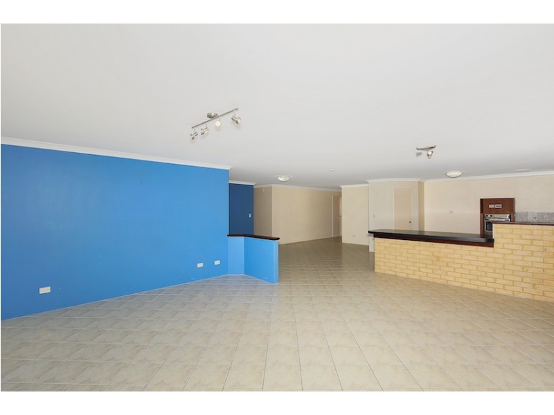 14 Chatsworth Drive, Erskine WA 6210