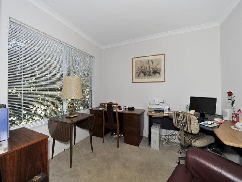 121 Darwin Terrace, Dudley Park WA 6210