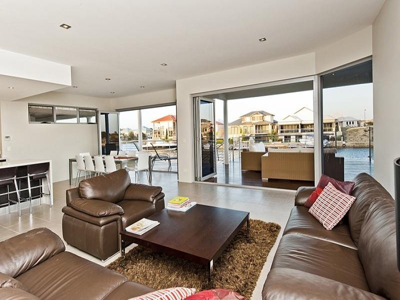 49 Avocet Island Quay, Wannanup WA 6210