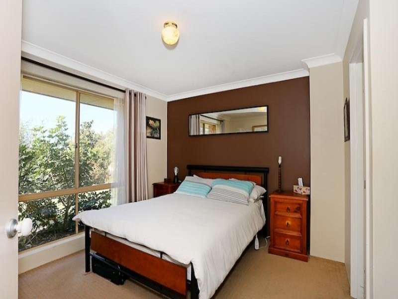 8 Pennington Gardens, Erskine WA 6210