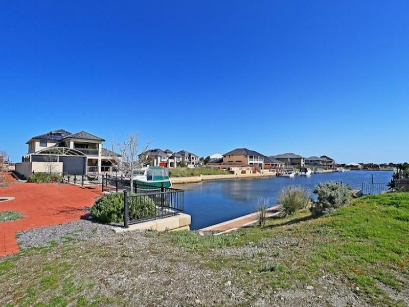 1 Twilight Court, Dudley Park WA 6210