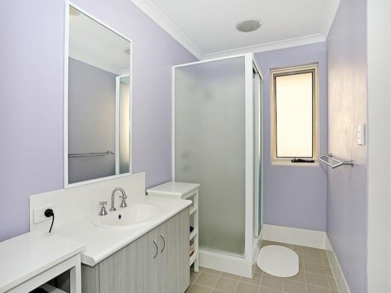 68 Buttercup Parkway, Halls Head WA 6210