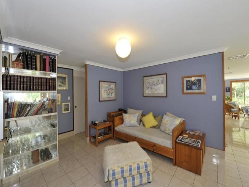 3 Redhill Place, Greenfields WA 6210
