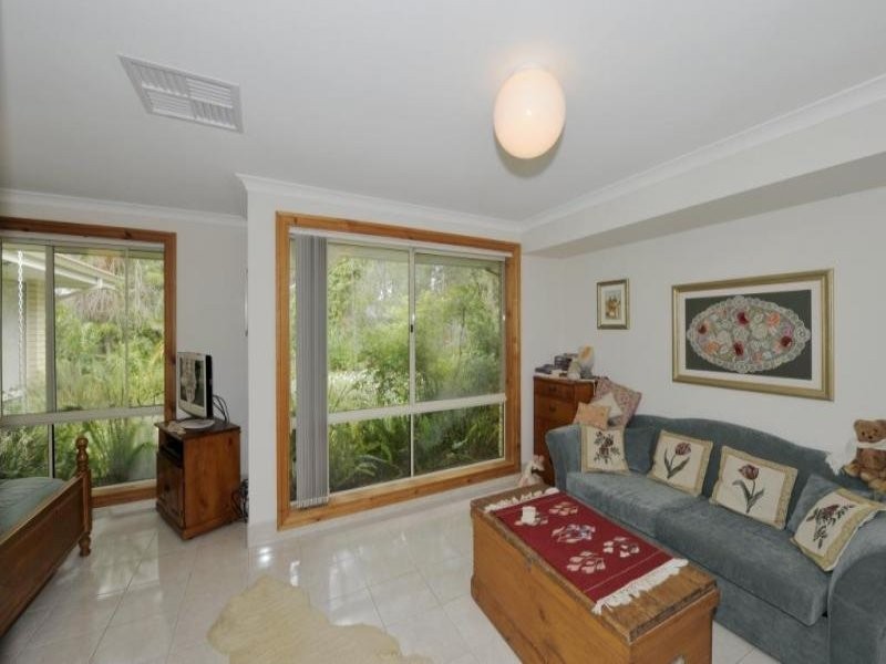 3 Redhill Place, Greenfields WA 6210