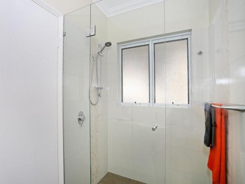 27 Gael Place, Dudley Park WA 6210