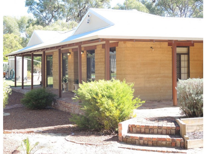 442 Mulga Drive, Parklands WA 6180