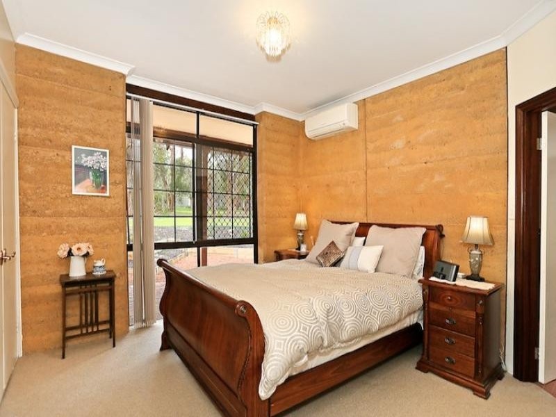 442 Mulga Drive, Parklands WA 6180