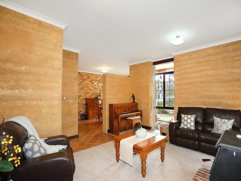 442 Mulga Drive, Parklands WA 6180