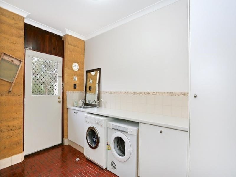 442 Mulga Drive, Parklands WA 6180