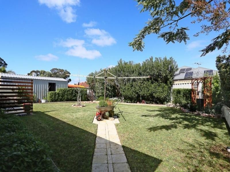 97 Murdoch Drive, Greenfields WA 6210