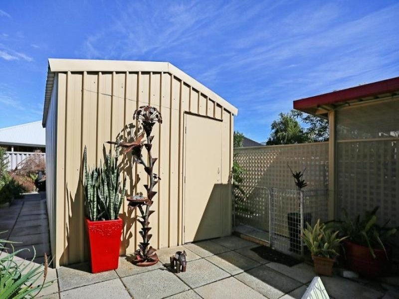 97 Murdoch Drive, Greenfields WA 6210