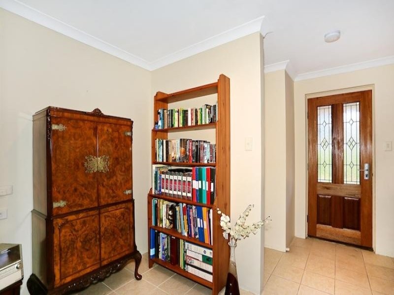 6 Bardoc Way, Greenfields WA 6210