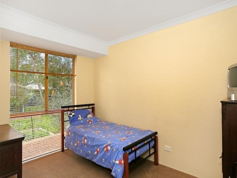 6 Bardoc Way, Greenfields WA 6210
