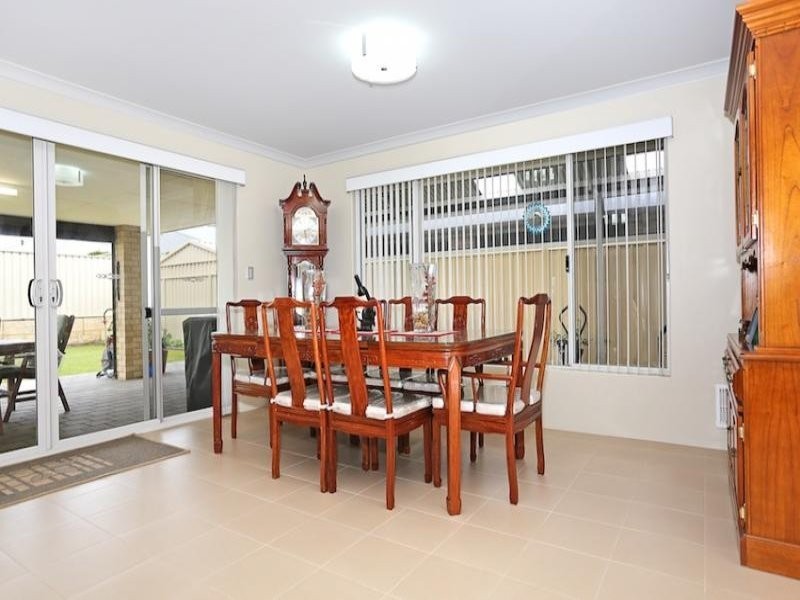 3 Harvest Chase, Madora Bay WA 6210