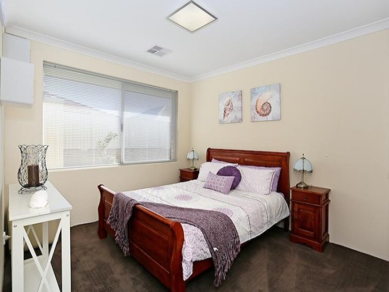 3 Harvest Chase, Madora Bay WA 6210