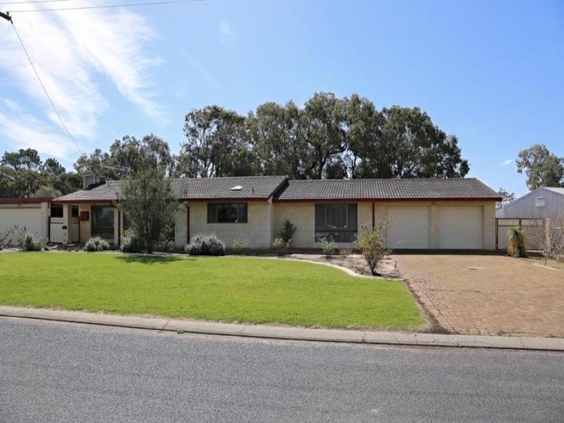1 Nairn Road, Coodanup WA 6210