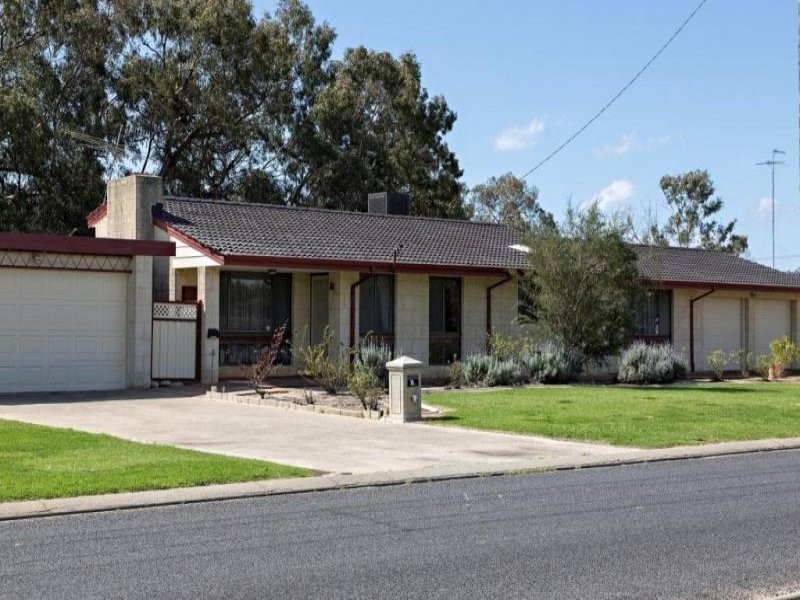 1 Nairn Road, Coodanup WA 6210