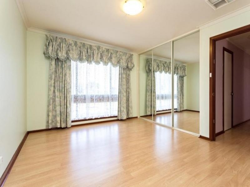 1 Nairn Road, Coodanup WA 6210