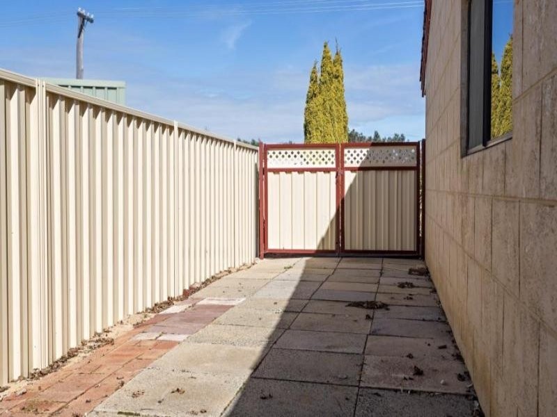 1 Nairn Road, Coodanup WA 6210