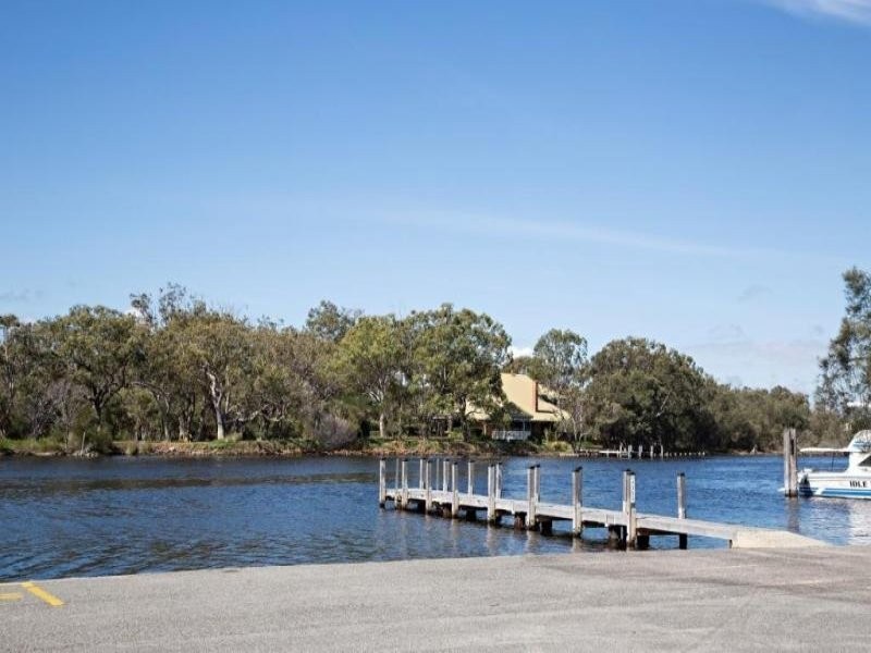 1 Nairn Road, Coodanup WA 6210