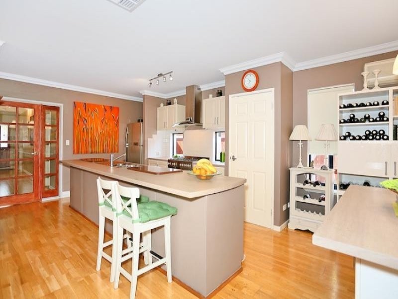 11 Pacifica Way, Dudley Park WA 6210