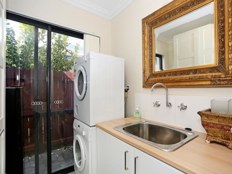 11 Pacifica Way, Dudley Park WA 6210