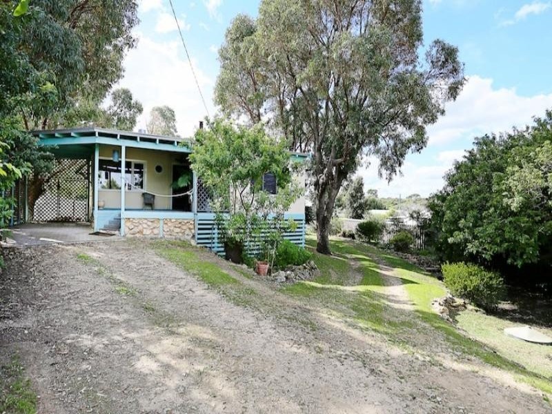 16 Albion Road, Madora Bay WA 6210