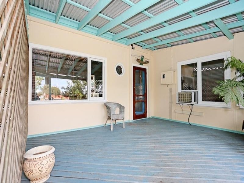 16 Albion Road, Madora Bay WA 6210