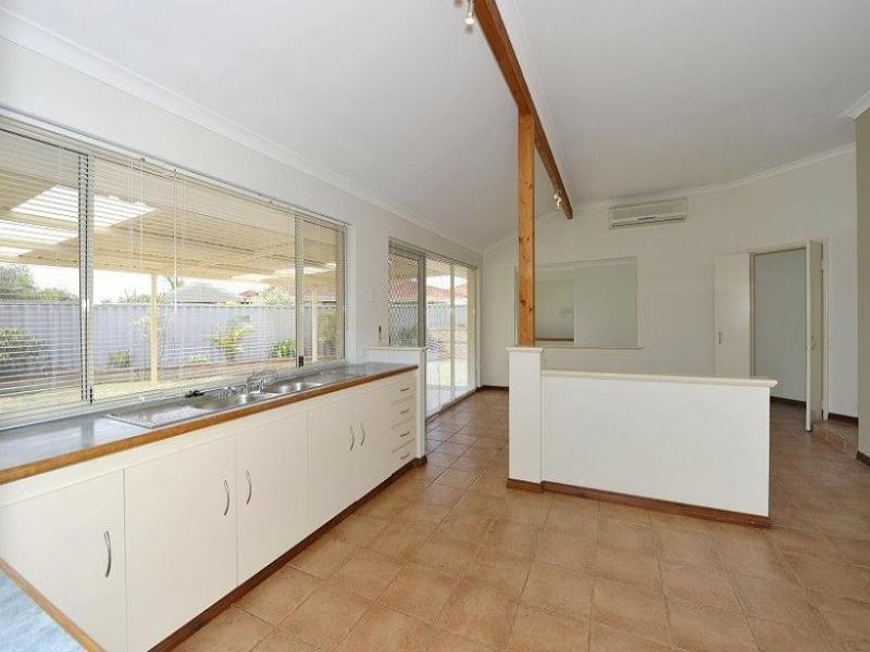 14 Cuvier Place, San Remo WA 6210