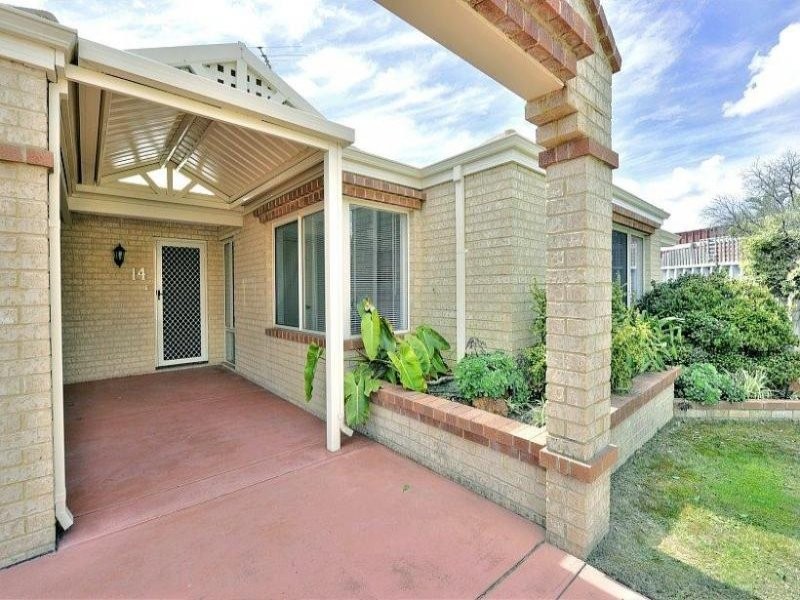 14 Cuvier Place, San Remo WA 6210