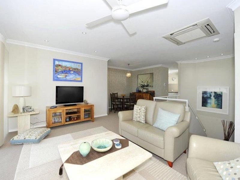 3/3 Leslie Street, Dudley Park WA 6210