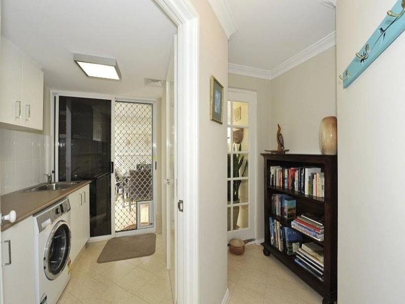 3/3 Leslie Street, Dudley Park WA 6210