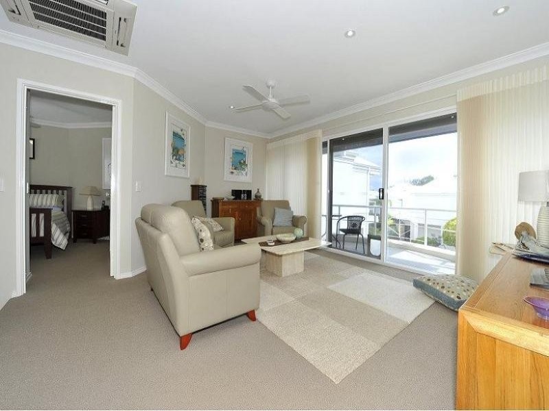 3/3 Leslie Street, Dudley Park WA 6210