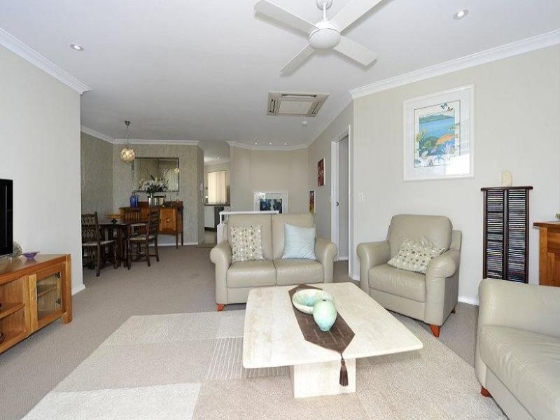 3/3 Leslie Street, Dudley Park WA 6210