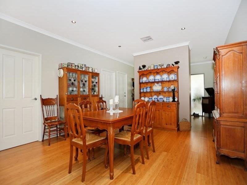 21 Abercrombie Rise, Madora Bay WA 6210