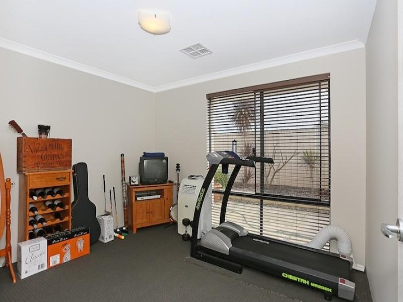 21 Abercrombie Rise, Madora Bay WA 6210