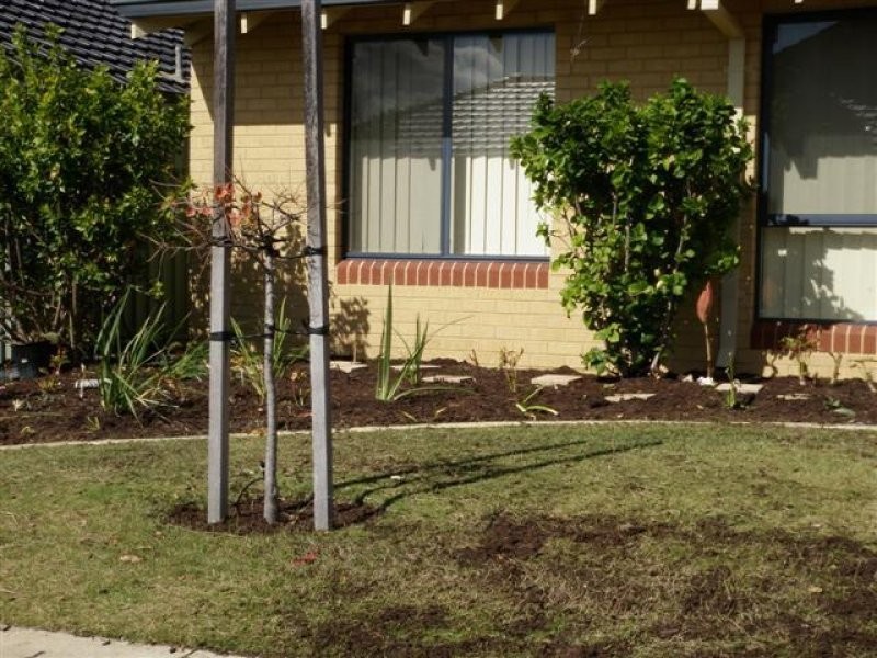 5 Saffron Loop, Falcon WA 6210